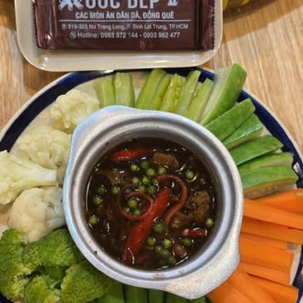 Kho quẹt rau luộc