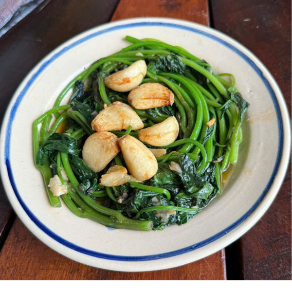 Rau lang, rau muống xào tỏi