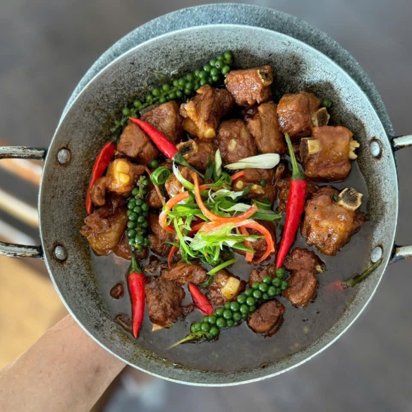 Sườn xào chua ngọt